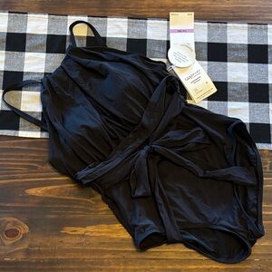 Contours by coco reef black shapemaker swimsuit 14 38c